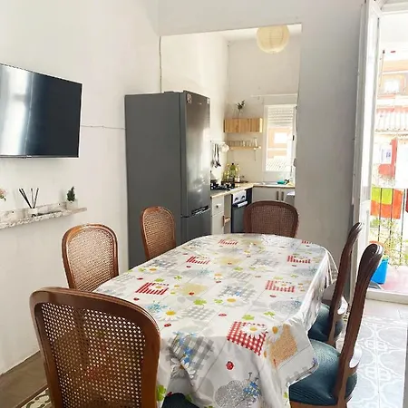 In La Petxina In Shared *