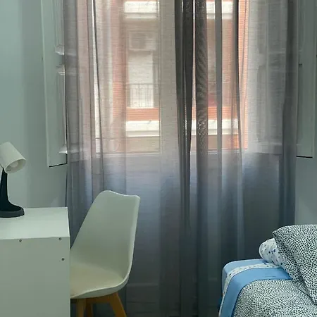 In La Petxina In Shared Homestay