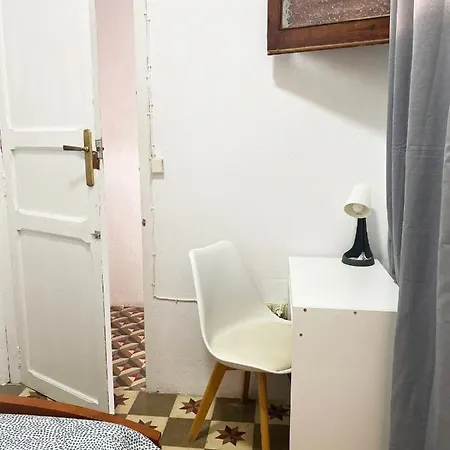Homestay In La Petxina In Shared Valencia
